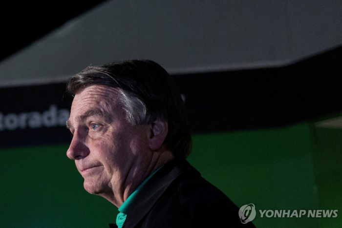 대선패배 보우소나루 前 브라질 대통령 두 차례 수술 후 회복 중