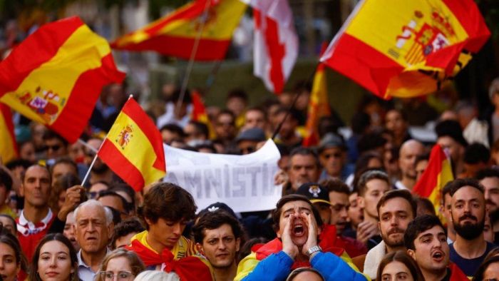 Spain's conservatives rally against deal with Cata…