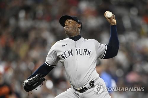 '쿠바산 미사일' 채프먼 훈련 불참…양키스, ALDS 명단 제외