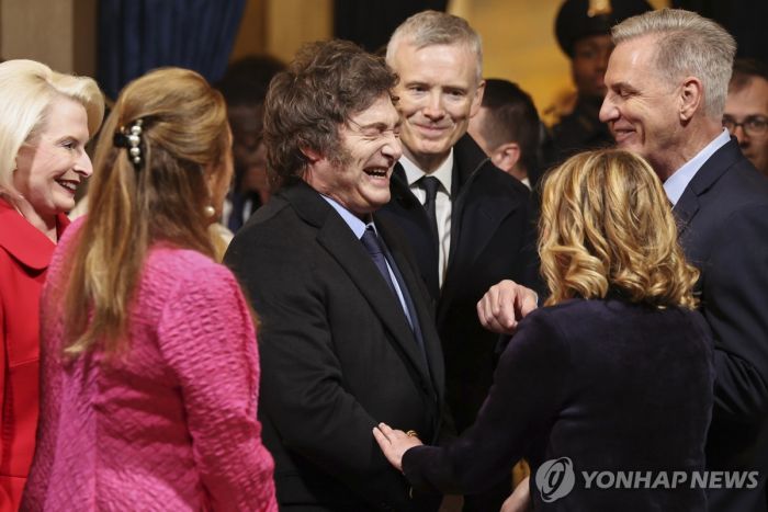 [트럼프 취임] "미국과 잘 지낼 것"…중남미 긴장·기대감 교차