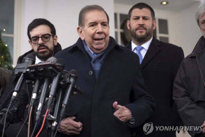 방미 베네수 전직 野대선후보, 바이든 면담 이어 트럼프측 접촉