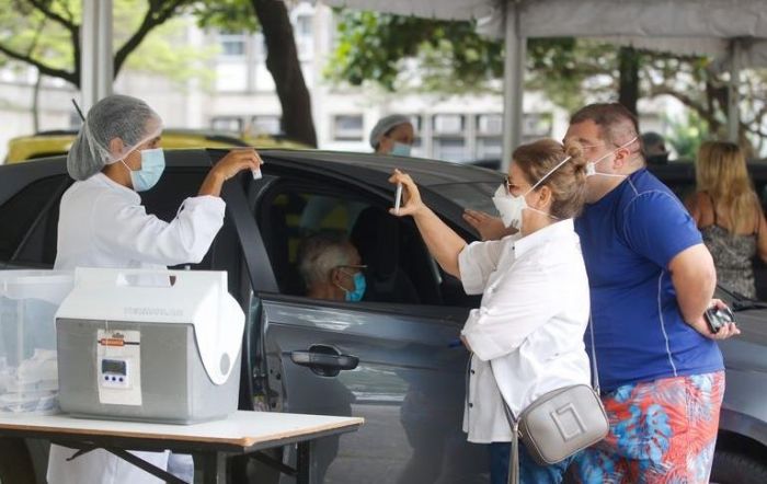 브라질 주지사들, 대통령에 집단반발…"백신접종만이 해결책"