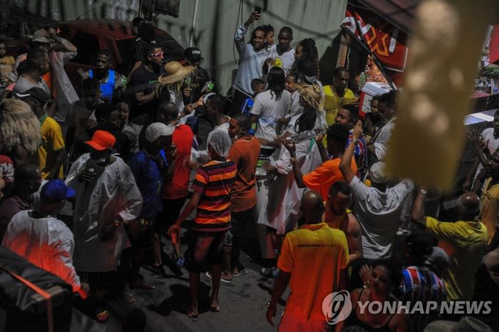브라질서 '가상 노예 판매·고문 게임' 앱 파문…논란 속 삭제