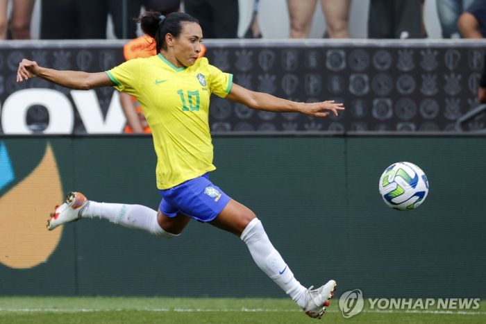 '치마 입은 펠레' 마르타, 9개월 만에 브라질 여자 대표팀 복귀