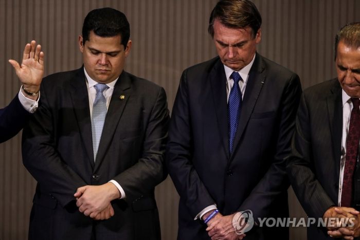 중남미에서 세력 넓히는 개신교…정치 영향력도 커져