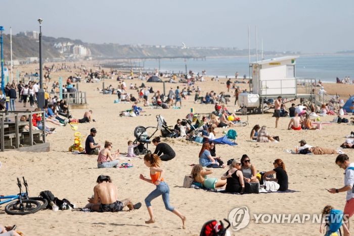 백신 속도전 선두권에서 이스라엘 웃고 칠레 울었다