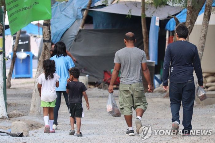 미·멕시코 국경 불탄 시신 19구 정체는…"중미 이민자일 수도"
