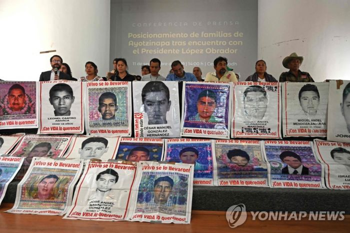 멕시코 검찰 "교대생 43명 실종사건 원점에서 재수사"