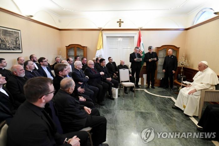 교황, 과거 아르헨 독재정권과 결탁 의혹 정면 반박