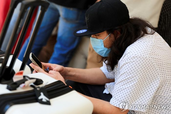 '1천弗 받고 자진추방'…美불법체류 64명, 첫 송환길 올라