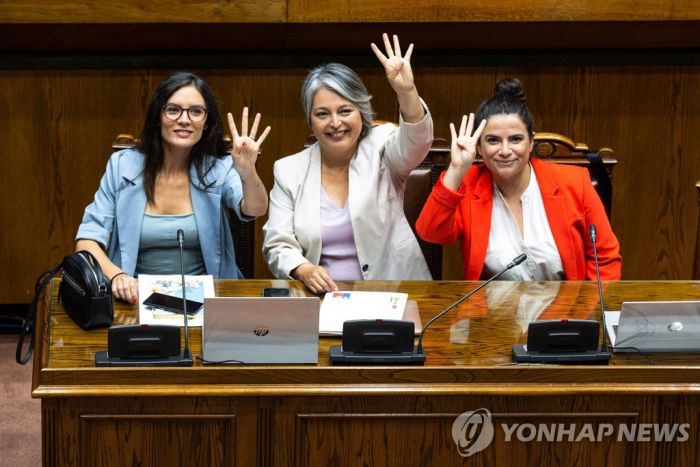 칠레, 근로시간 주45→40시간 단축…"4일 일하고 3일 휴무 가능