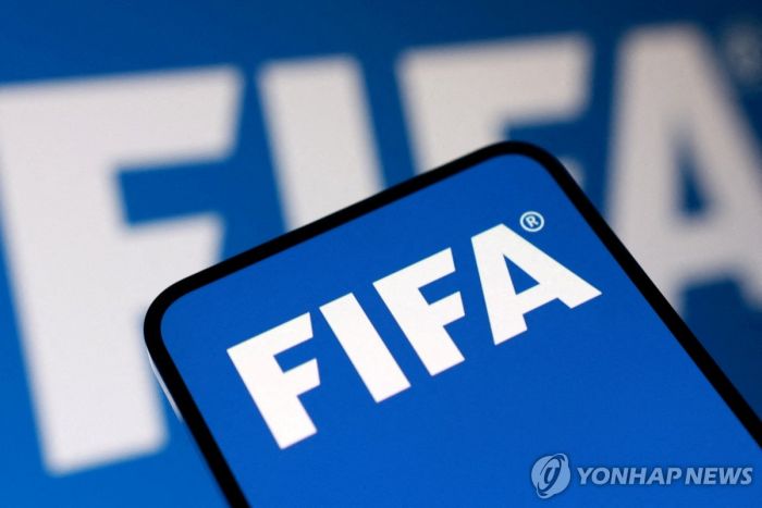 'FIFA 부패사건 연루' 10년 도피 父子, 美 검찰과 기소유예 합의