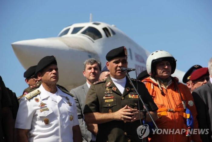 베네수엘라서 합동 군사훈련 러시아 장거리 폭격기 귀환