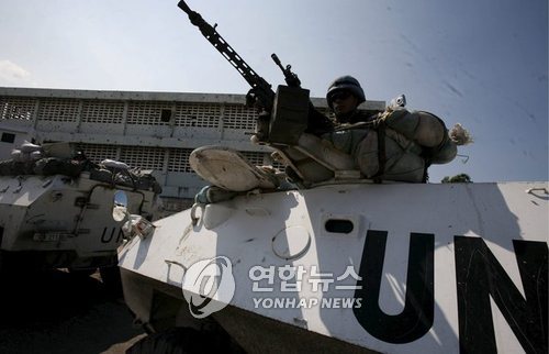 유엔 평화유지군, 아이티 소녀 성착취…아이 버려두고 나몰라라