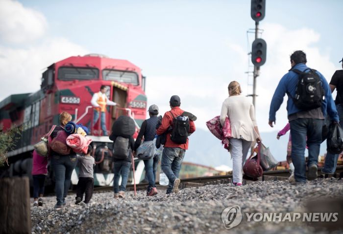 미국행 엘살바도르 이민자, 멕시코서 경찰 총 맞고 사망