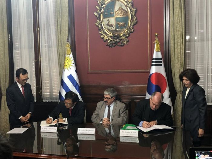 우루과이 파견근로자, 내달부터 현지 연금보험료 최소 5년 면제