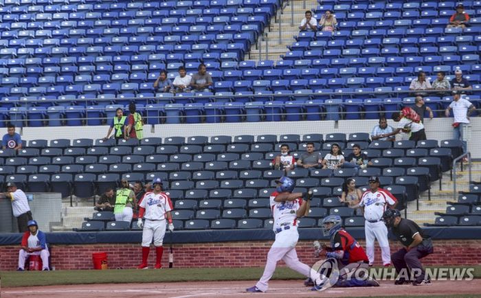 '코로나19 무대응' 니카라과…자가격리 권고한 의사들 해고