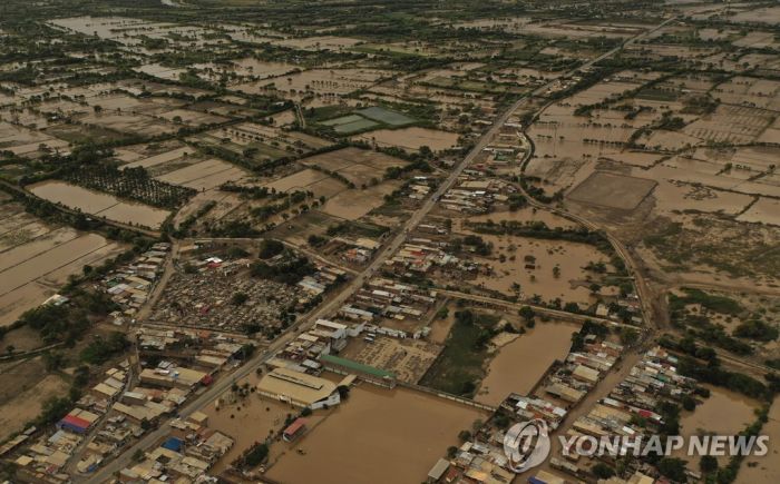 에콰도르·페루, 25년만에 사이클론 강타…"최소 12명 사망"