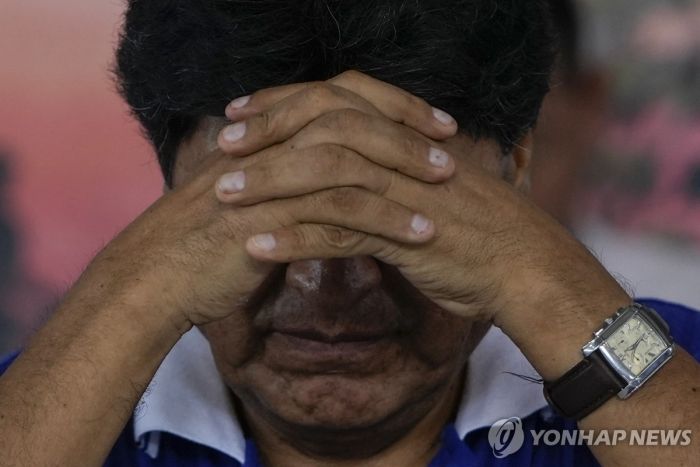 '10대와 강제 성관계' 볼리비아 前대통령 강제구인 잰걸음