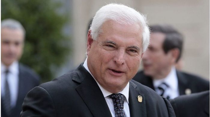 El expresidente de Panamá Ricardo Martinelli enfre…