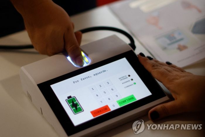 전자투표 논란 브라질, 지문으로 투표기 신뢰성 검증