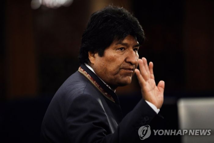 볼리비아 모랄레스 대통령, 대선부정 논란에 사퇴…14년 집권 끝(종합2보)