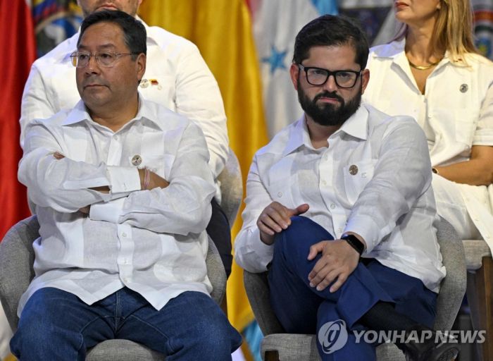 중남미국가 정상들, 한자리 모여 '타국 내정 비판'하며 티격태격
