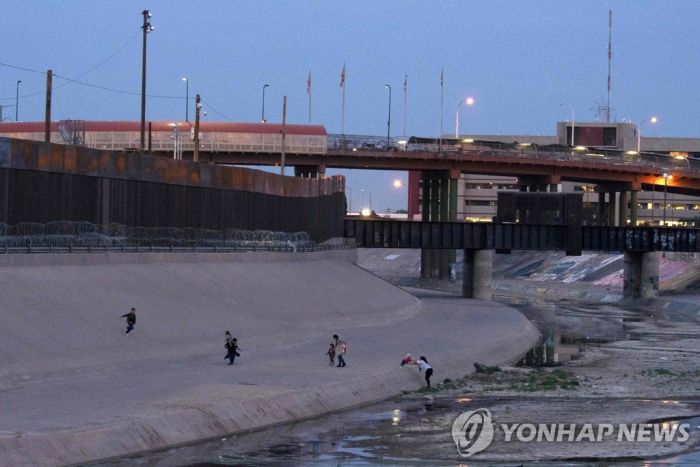 美국경서 붙잡힌 과테말라 10대 소년 구금시설서 사망