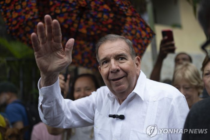 베네수엘라 대선 후폭풍 속 야권 지도자 스페인 망명