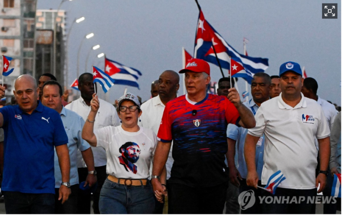 美 CIA 국장, 아바나 전격 방문…쿠바 당국자와 회동