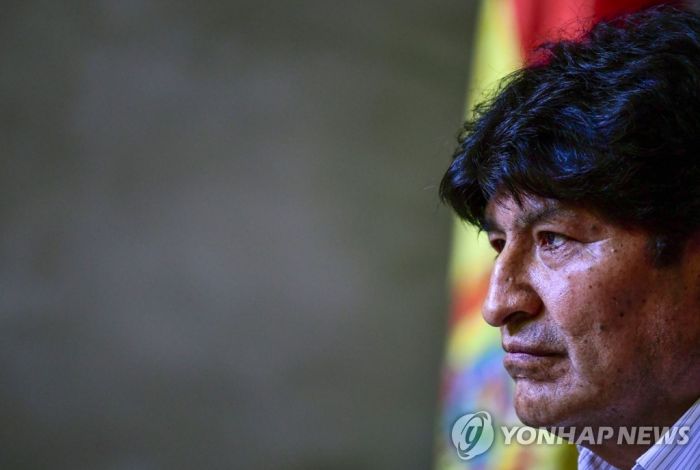 볼리비아 법원, 망명 모랄레스 전 대통령 상원의원 출마 불허