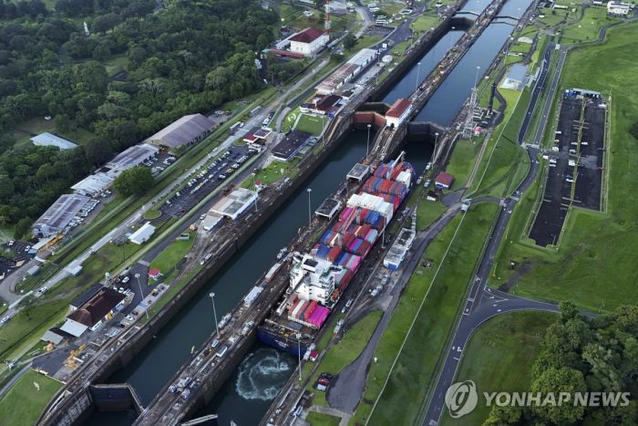 "운하 반환" 트럼프 언급에 親美 파나마 '부글'…외교쟁점 되나