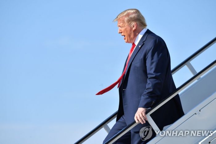 트럼프 "베네수엘라 마두로와의 만남? 그의 퇴진 논의할 때만"
