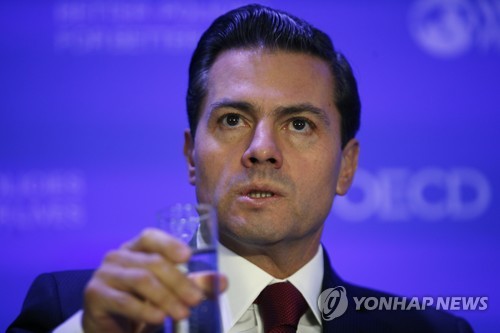 멕시코 대통령 국제기구 연설서 초등생 수준 문법 실수로 '망신'