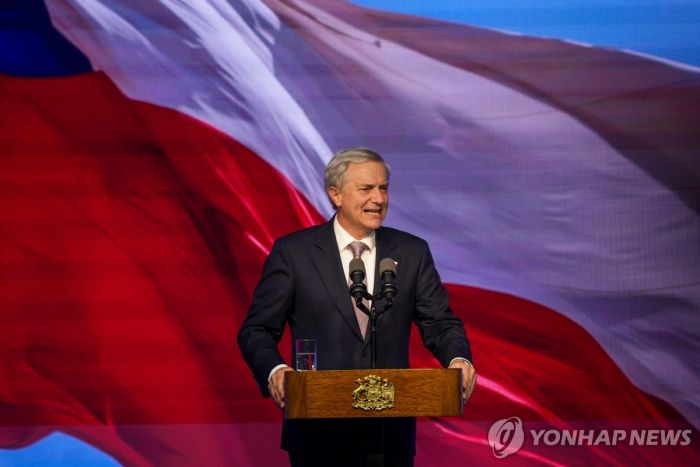 칠레 카스트 대통령 지지율 30%로 취임 후 최저…부정 평가 58%