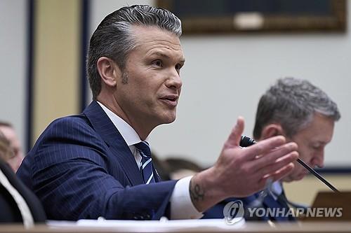 美국방, 그린란드 무력 병합 질문에 "모든 비상사태 계획 필요"