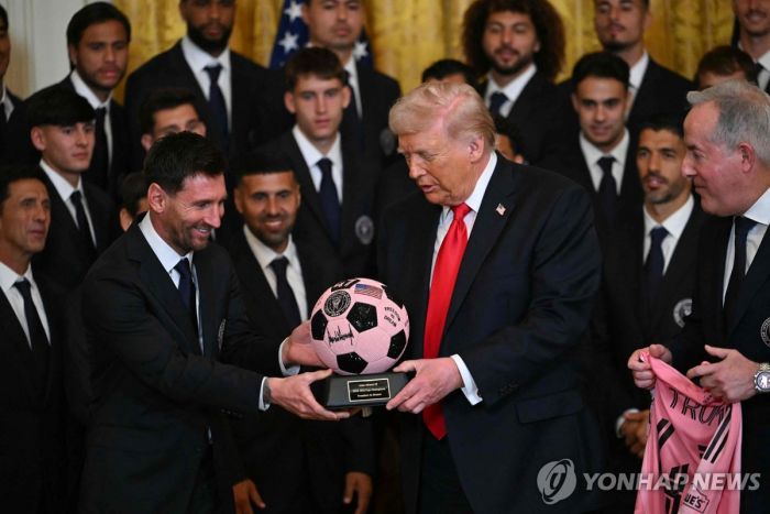 메시의 백악관 방문에 조국 아르헨티나서 찬반논쟁 후끈