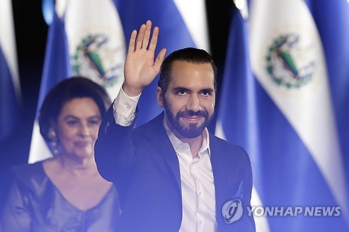 부켈레 장기집권 예고…엘살바도르, 대통령 무한 연임제 도입