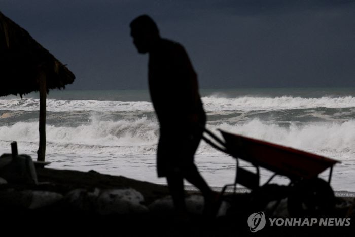 "엘니뇨로 빈번해진 허리케인"…멕시코서 2명 사망·10명 실종