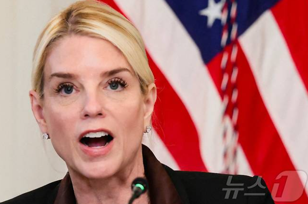 본디 법무장관 "마두로 베네수 대통령 부부 뉴욕 남부 법원서 기소"