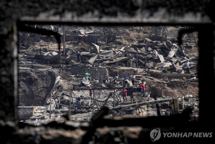벌써 130명 훌쩍 넘은 사망자…'역대급 화마' 칠레의 눈물