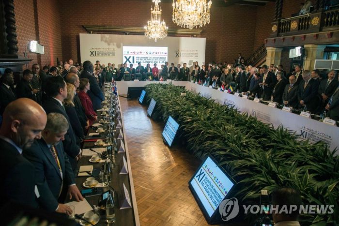 美, 베네수 과이도 지지확인…리마그룹 "무력없이 정권이양해야"(종합)