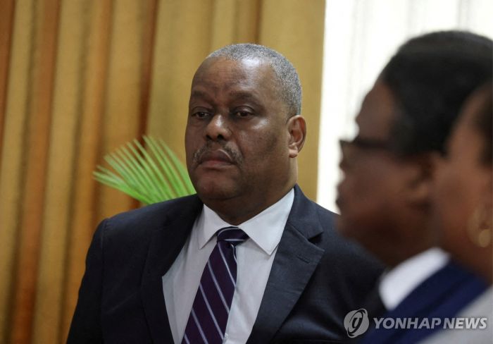'갱단 천하' 아이티 새 내각 발표…국정운영 정상화 준비