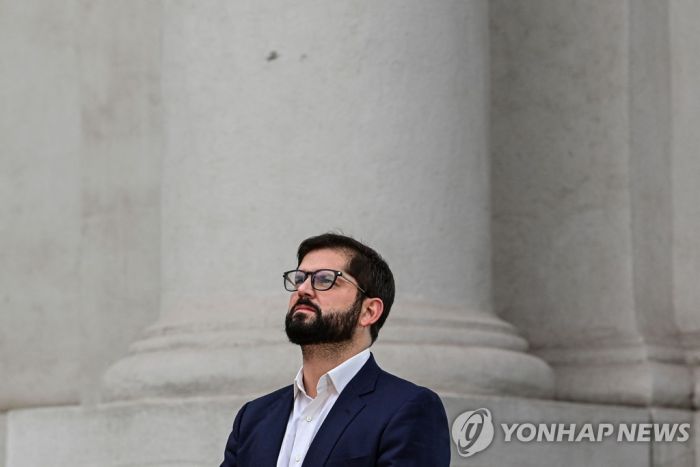 '이스라엘에 반감' 칠레 대통령, 대사 신임장마저 거부