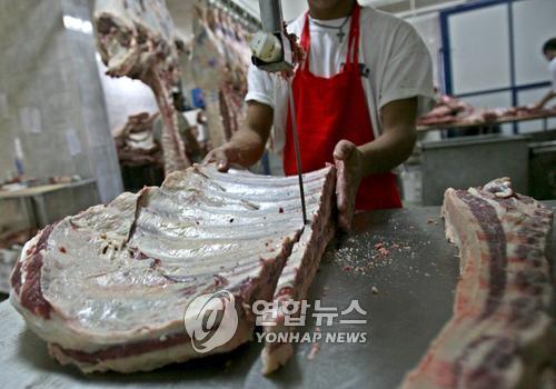 돼지열병 특수 누린 남미 육류업계, 코로나19에 휘청