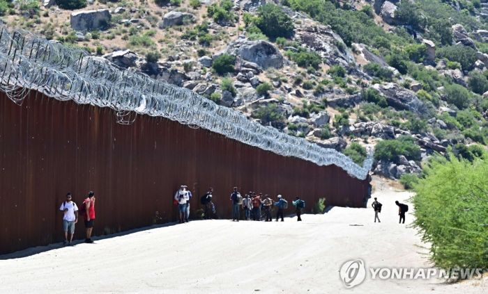 "불법 이주 중국인 급증"…에콰도르, 中비자면제 일시중단