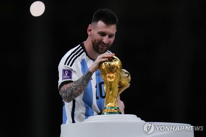 메시, 남자축구선수 최초로 '미국 대통령 자유메달' 수훈
