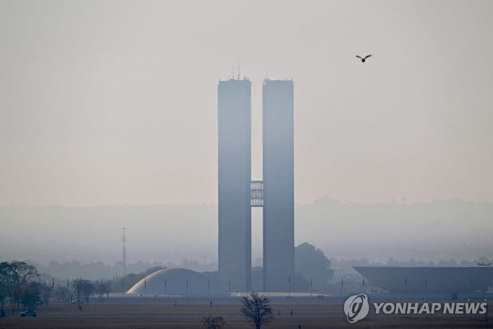 "브라질 국토 80% 화재연기에 영향"…볼리비아, 서울 115배 소실