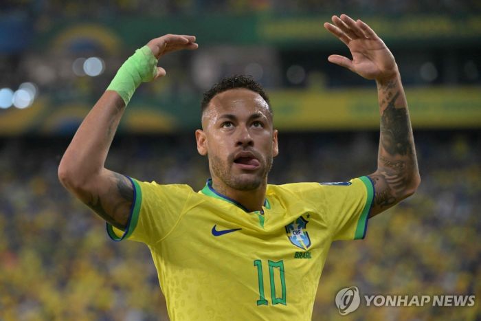 네이마르, 17개월 만에 브라질 축구대표 복귀…월드컵 예선 출격