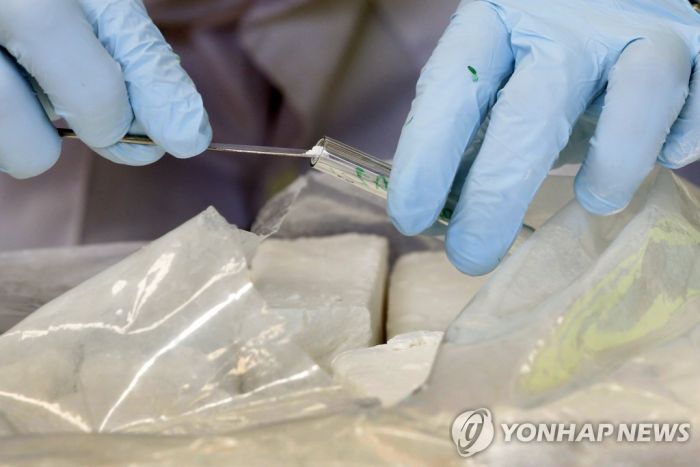 남미 수리남서 유럽으로 가려던 코카인 2천300㎏ 적발